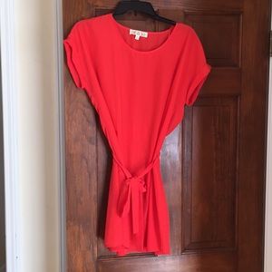 Coral short-sleeved dress